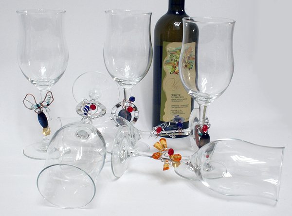 Service 6 white wine glasses